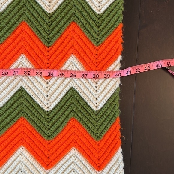 Chevron knitted throw 86 inches long and 40 inches wide. Orange white and olive. - Picture 3 of 3